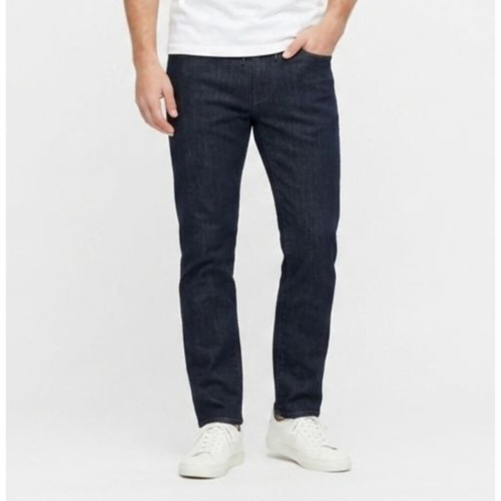 UNIQLO EZY Ultra Stretch Jeans Mens M 30x24 Dark Wash Slim Tapered Elastic EUC
